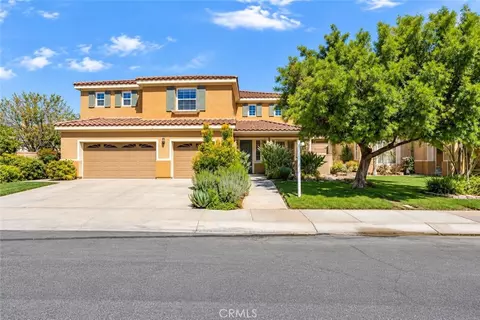 Exterior - 1448 Moonlight Dr, Beaumont, CA 92223 photo 2 of 7