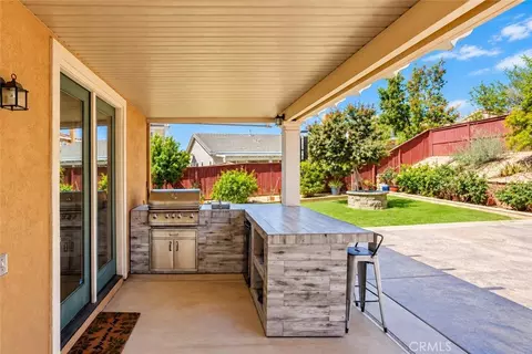 Exterior - 1448 Moonlight Dr, Beaumont, CA 92223 photo 6 of 7