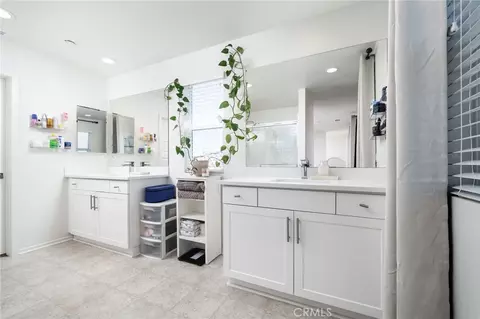 Bath - 8730 Alturas Ave, Hesperia, CA 92344 photo 4 of 4