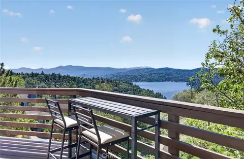 View/Area - 1096 Nadelhorn Dr, Lake Arrowhead, CA 92352 photo 1 of 2