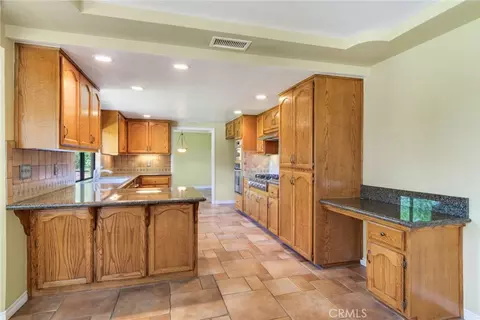 Kitchen - 35545 Balsa, Yucaipa, CA 92399 photo 3 of 3