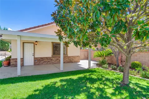 Exterior - 35545 Balsa, Yucaipa, CA 92399 photo 3 of 10