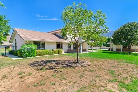 Exterior - 35545 Balsa, Yucaipa, CA 92399 photo 8 of 10
