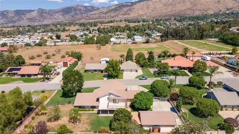 View/Area - 35545 Balsa, Yucaipa, CA 92399 photo 3 of 7