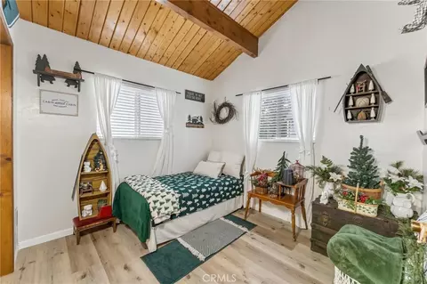 Bedroom - 33060 Keller Dr, Running Springs, CA 92382 photo 1 of 6