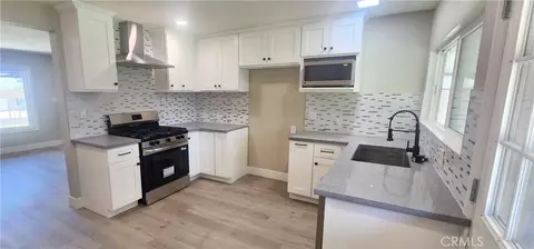 Entry Way - 360 E Rancho, Corona, CA 92879 photo 3 of 4