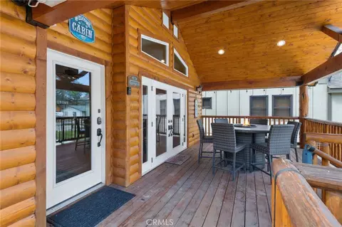 Exterior - 40697 Beaver Ln, Big Bear Lake, CA 92315 photo 4 of 11