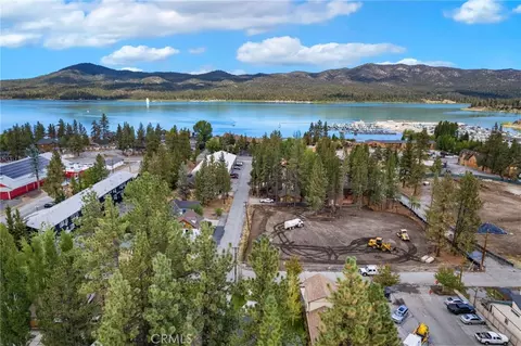 View/Area - 40697 Beaver Ln, Big Bear Lake, CA 92315 photo 3 of 6