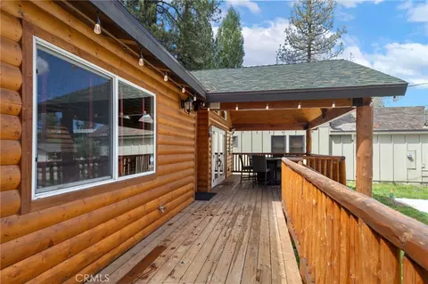 Exterior - 40697 Beaver Ln, Big Bear Lake, CA 92315 photo 9 of 11
