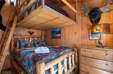 Bedroom - 40697 Beaver Ln, Big Bear Lake, CA 92315 photo 7 of 7