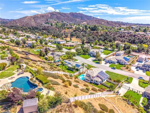 View/Area - 36306 Cherrywood, Yucaipa, CA 92399 photo 5 of 5