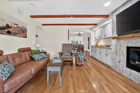 Living - 639 Mckinley, Redlands, CA 92373 photo 2 of 2