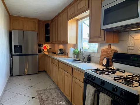 Kitchen - 639 Mckinley, Redlands, CA 92373 photo 1 of 2