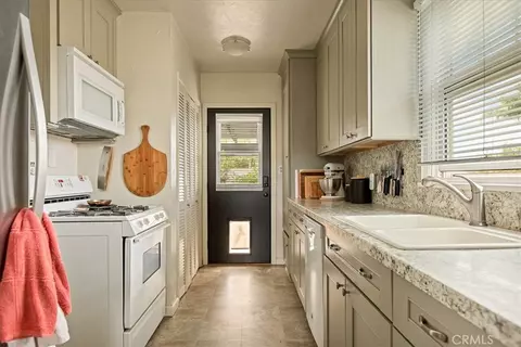 Kitchen - 326 Bond, Redlands, CA 92373 photo 1 of 2