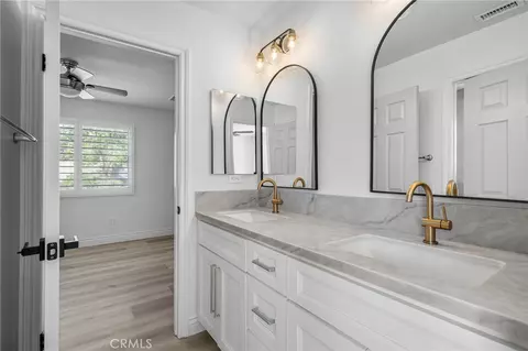 Bath - 34932 Middlecoff Ct, Beaumont, CA 92223 photo 4 of 6