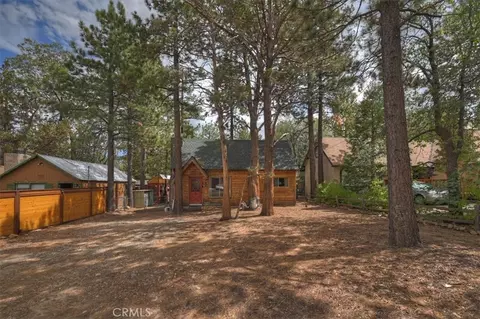 Exterior - 313 Leonard, Sugarloaf, CA 92386 photo 6 of 6