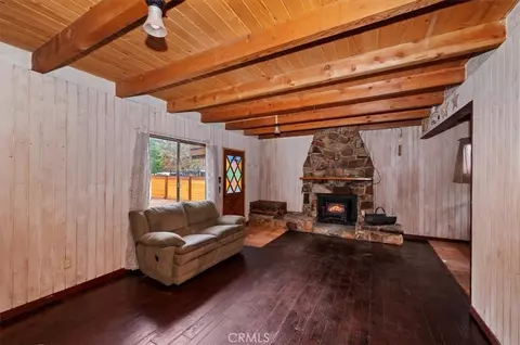 Living - 313 Leonard, Sugarloaf, CA 92386 photo 2 of 4