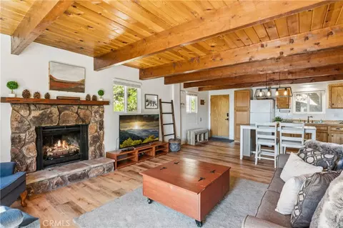 Living - 2409 Spring Oak, Running Springs, CA 92382 photo 2 of 3