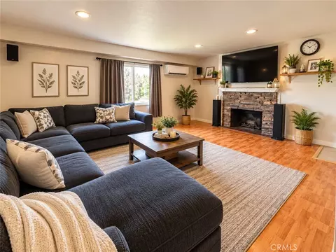Living - 10351 Wells Ave, Riverside, CA 92505 photo 2 of 3