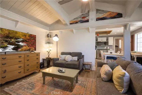 Living - 108 Cedar Ln, Sugarloaf, CA 92386 photo 6 of 8