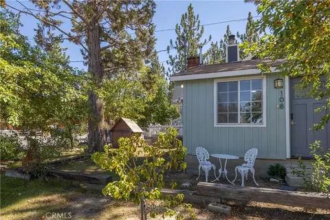 Exterior - 108 Cedar Ln, Sugarloaf, CA 92386 photo 2 of 8