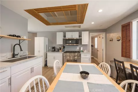 Kitchen - 108 Cedar Ln, Sugarloaf, CA 92386 photo 2 of 4