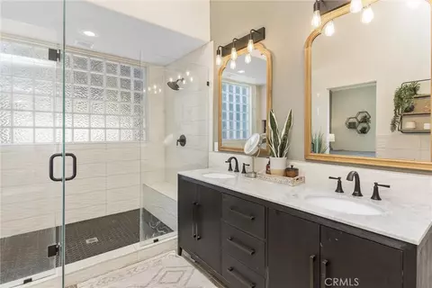 Bath - 13582 Oak Hill Ct, Yucaipa, CA 92399 photo 5 of 5