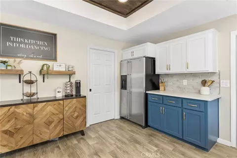 Kitchen - 13582 Oak Hill Ct, Yucaipa, CA 92399 photo 4 of 4