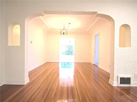 Living - 3265 Pine St, Riverside, CA 92501 photo 3 of 6
