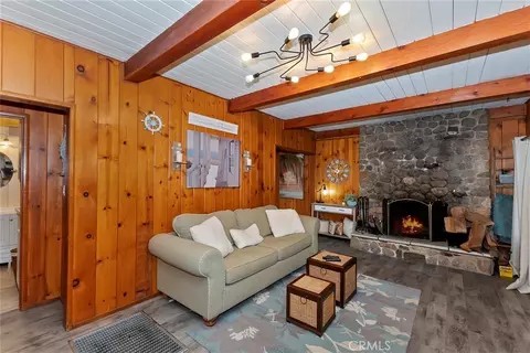 Living - 1069 Nesthorn Dr, Crestline, CA 92325 photo 1 of 3