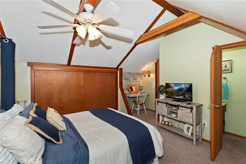 Bedroom - 1069 Nesthorn Dr, Crestline, CA 92325 photo 5 of 6