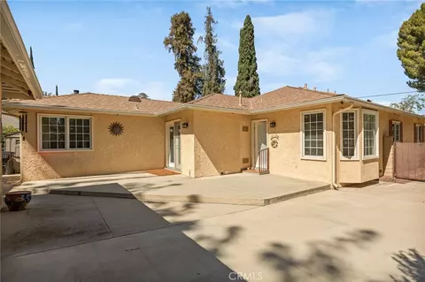 Exterior - 419 Walnut Ave, Redlands, CA 92373 photo 5 of 9