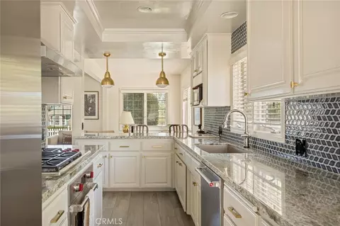 Kitchen - 419 Walnut Ave, Redlands, CA 92373 photo 2 of 4