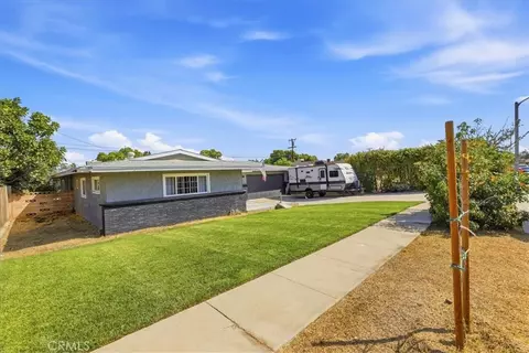 Exterior - 387 E Citron St, Corona, CA 92879 photo 2 of 5