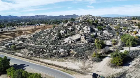 View/Area - 1020 Clayton, Perris, CA 92570 photo 3 of 7