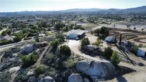 View/Area - 1020 Clayton, Perris, CA 92570 photo 2 of 7