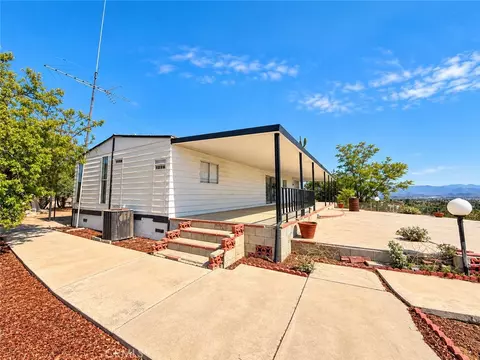 Exterior - 1020 Clayton, Perris, CA 92570 photo 7 of 7