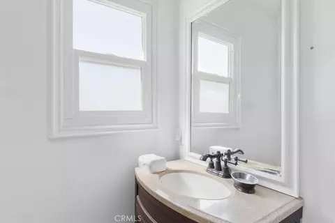 Bath - 16375 Sago Rd, Apple Valley, CA 92307 photo 1 of 4