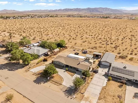 View/Area - 16375 Sago Rd, Apple Valley, CA 92307 photo 3 of 6