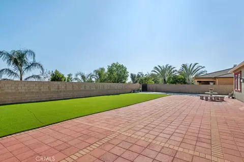 Exterior - 13531 Wild Maple Ct, Rancho Cucamonga, CA 91739 photo 9 of 13