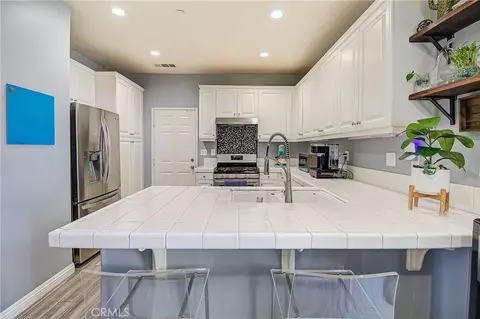 Kitchen - 9789 Winterberry Dr, Riverside, CA 92503 photo 1 of 5