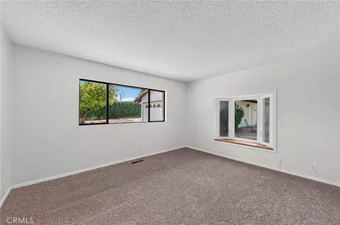 Living - 2801 E Msn, Fallbrook, CA 92028 photo 9 of 10