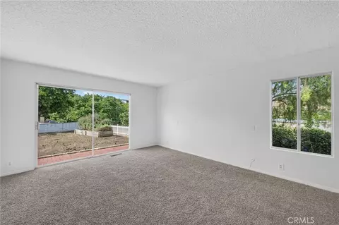 Living - 2801 E Msn, Fallbrook, CA 92028 photo 8 of 10