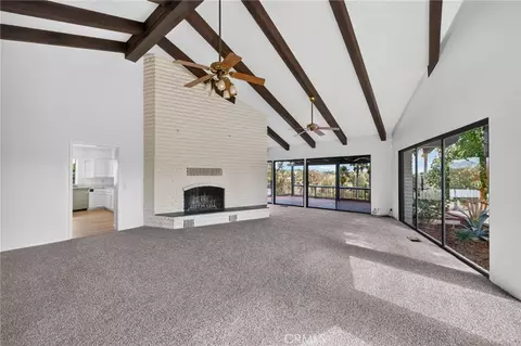 Living - 2801 E Msn, Fallbrook, CA 92028 photo 4 of 10