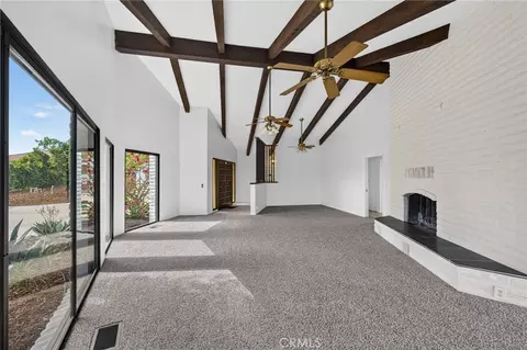 Living - 2801 E Msn, Fallbrook, CA 92028 photo 3 of 10