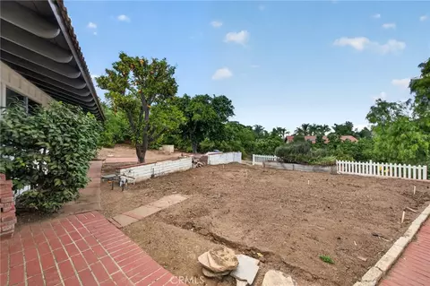 Exterior - 2801 E Msn, Fallbrook, CA 92028 photo 13 of 18