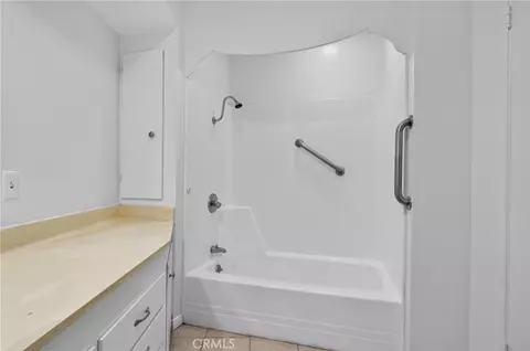 Bath - 2801 E Msn, Fallbrook, CA 92028 photo 4 of 5