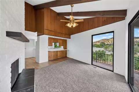 Living - 2801 E Msn, Fallbrook, CA 92028 photo 5 of 10