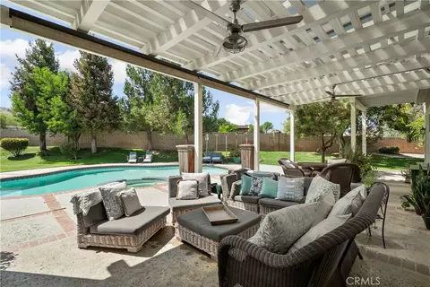 Exterior - 26983 Pilgrim Rd, Redlands, CA 92373 photo 7 of 18