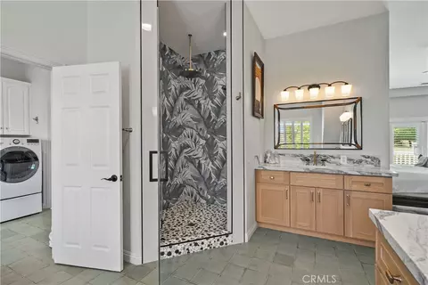 Bath - 26983 Pilgrim Rd, Redlands, CA 92373 photo 6 of 11